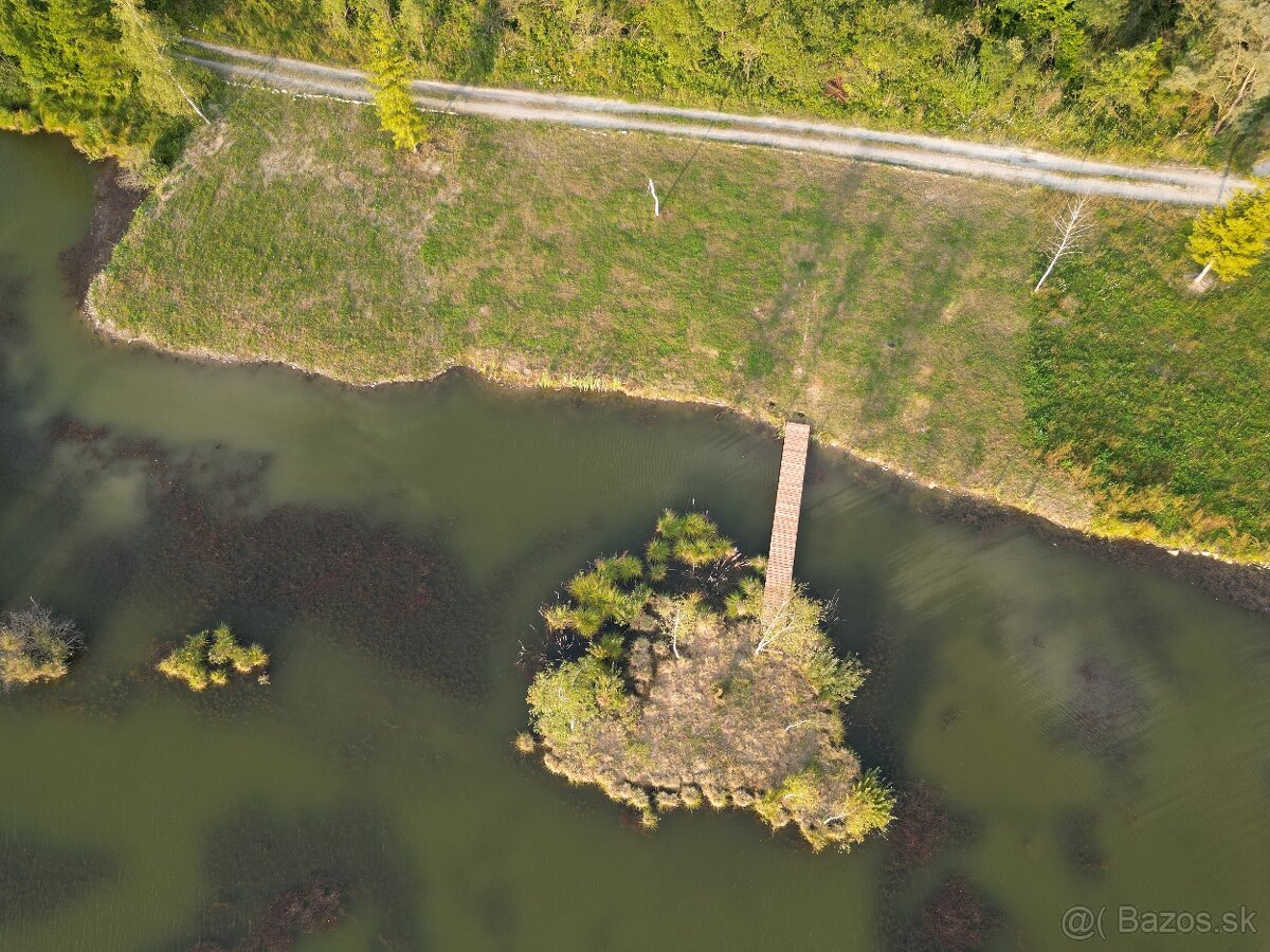 Pozemok na brehu jazera - 3