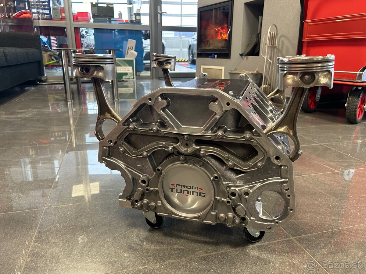 Stolík V8 na objednávku - 3