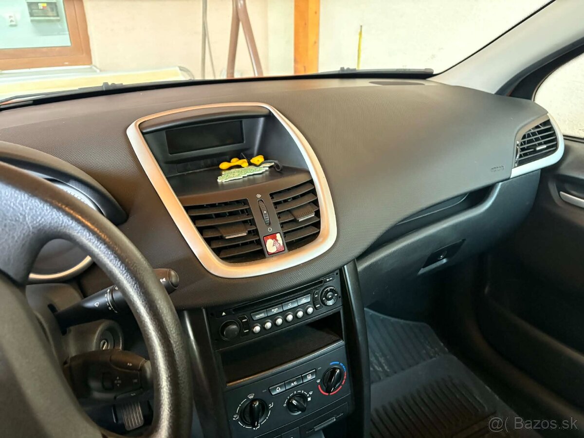 Predám Peugeot 207 - 3