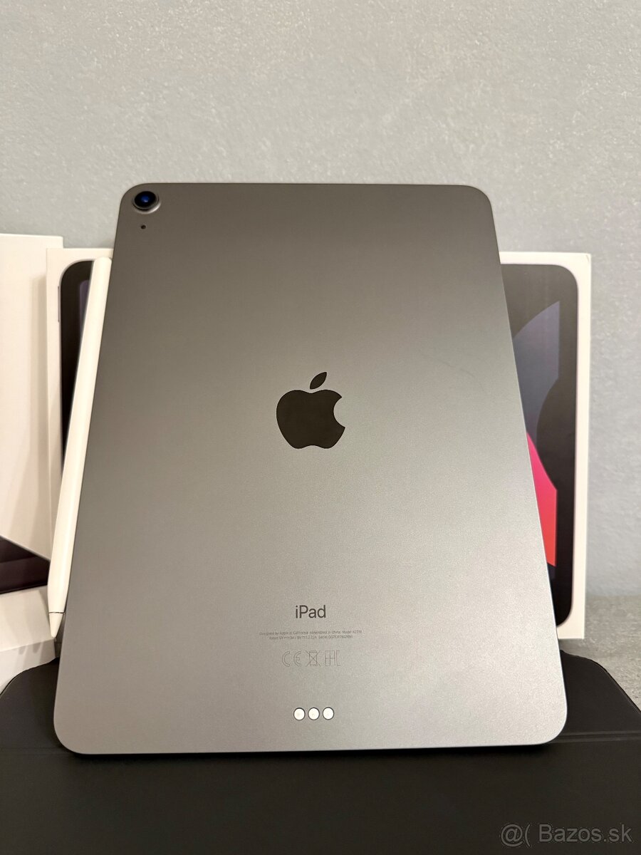 Apple iPad Air + MagicKeyboard + Pencil - 3