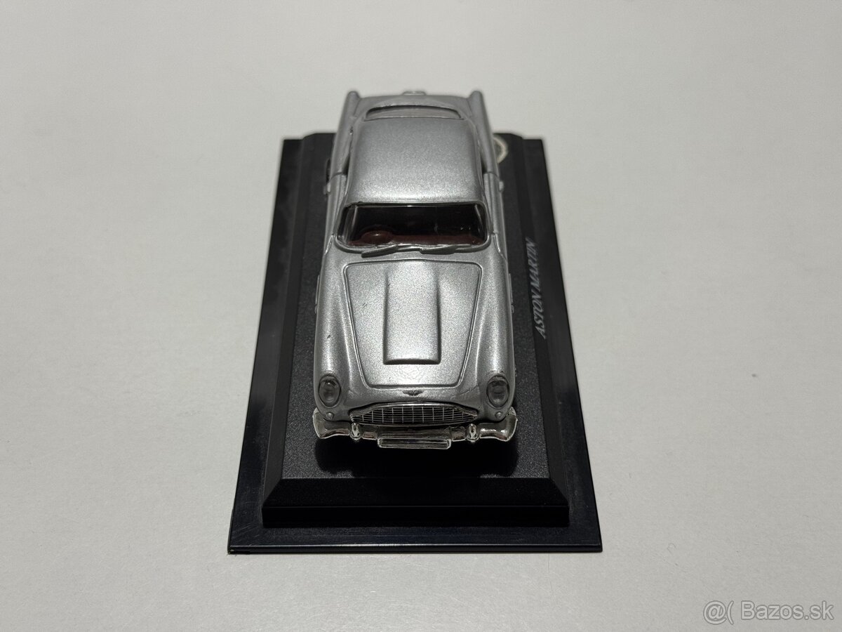 Aston Martin DB5 - James Bond model auta (1:43) - 3