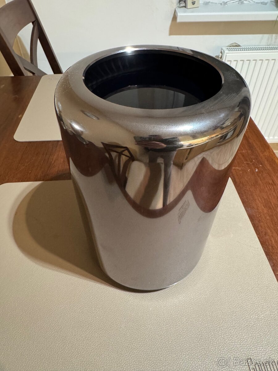 Predám Mac Pro 2013 - 3