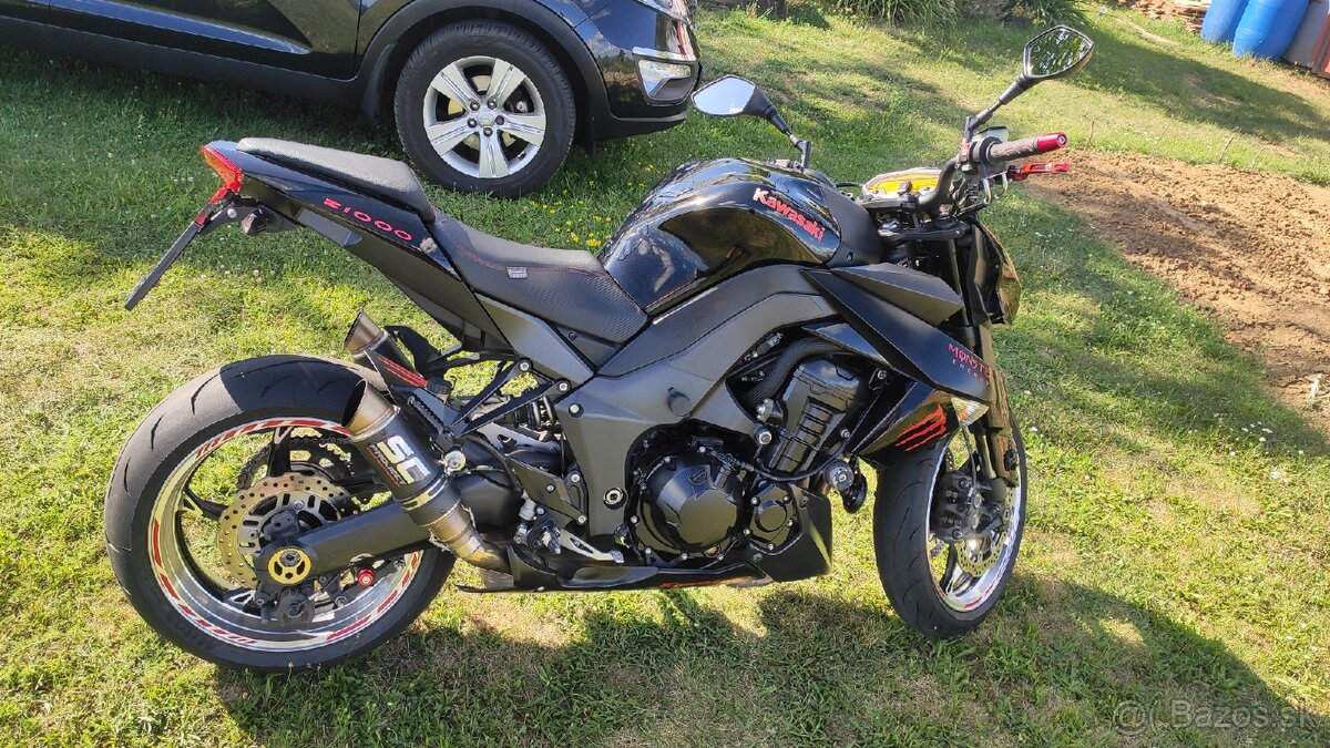 Kawasaki Z1000 - 3