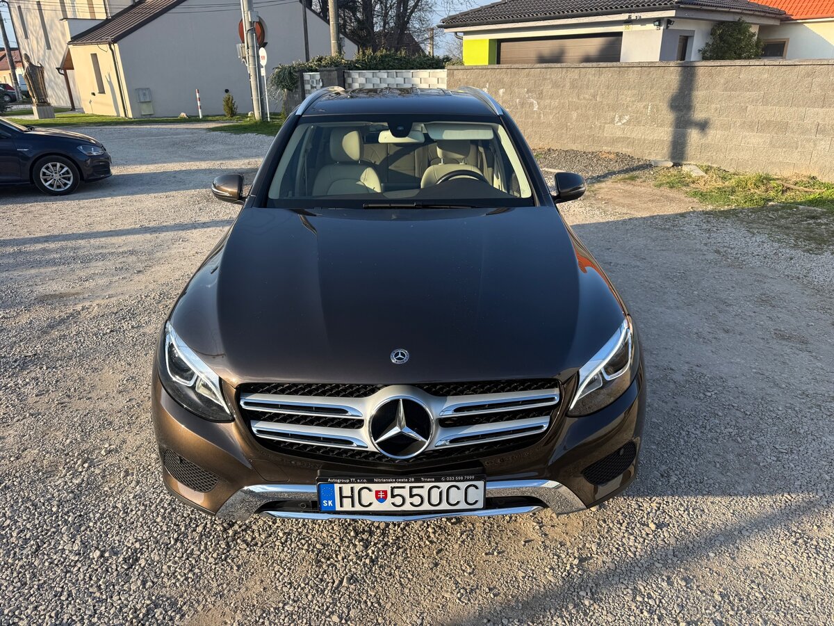 Mercedes GLC - 3