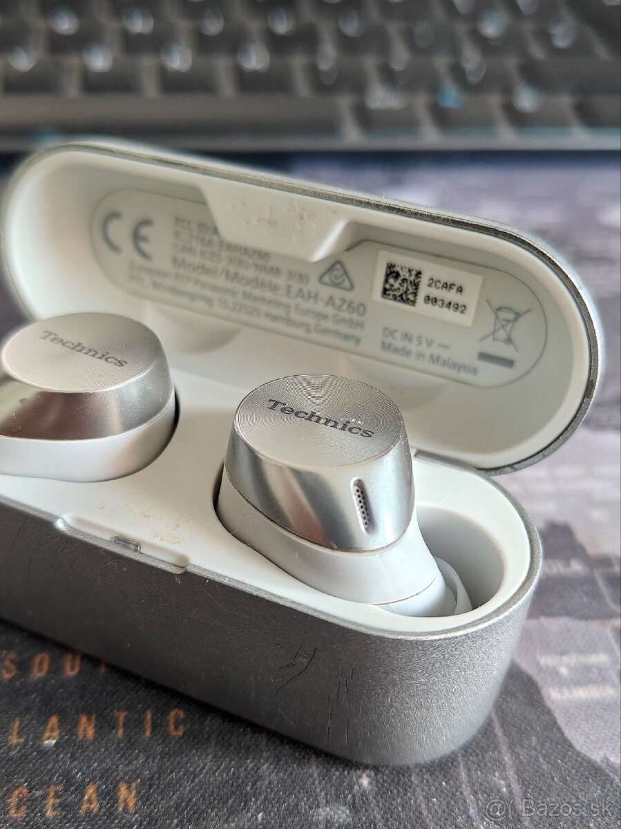 Sluchátka Technics AZ60 - 3