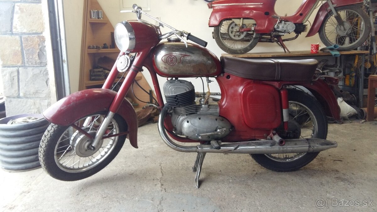 ČZ 250 - 3
