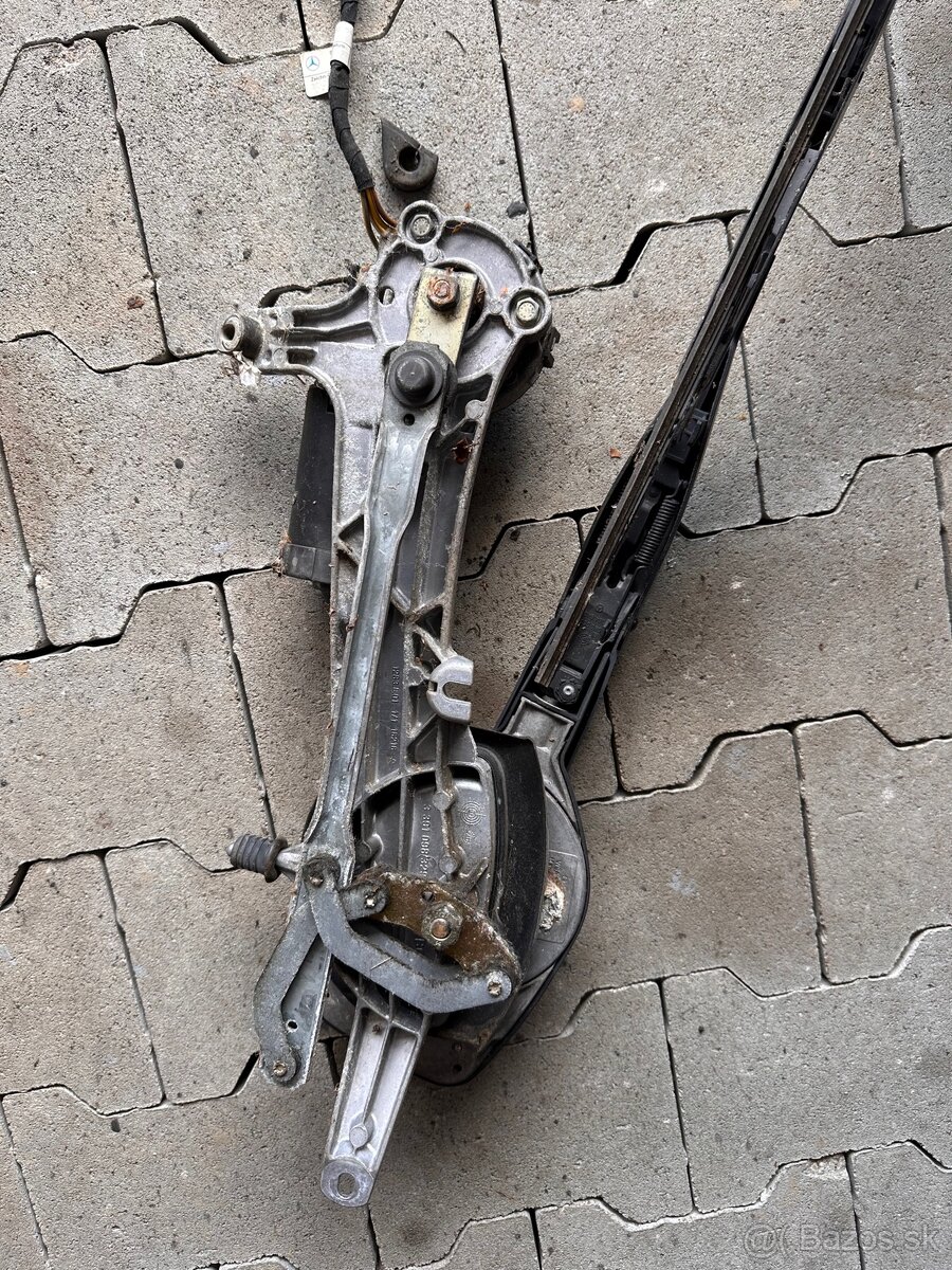 Motor stieračov MB CLKw208 - 3