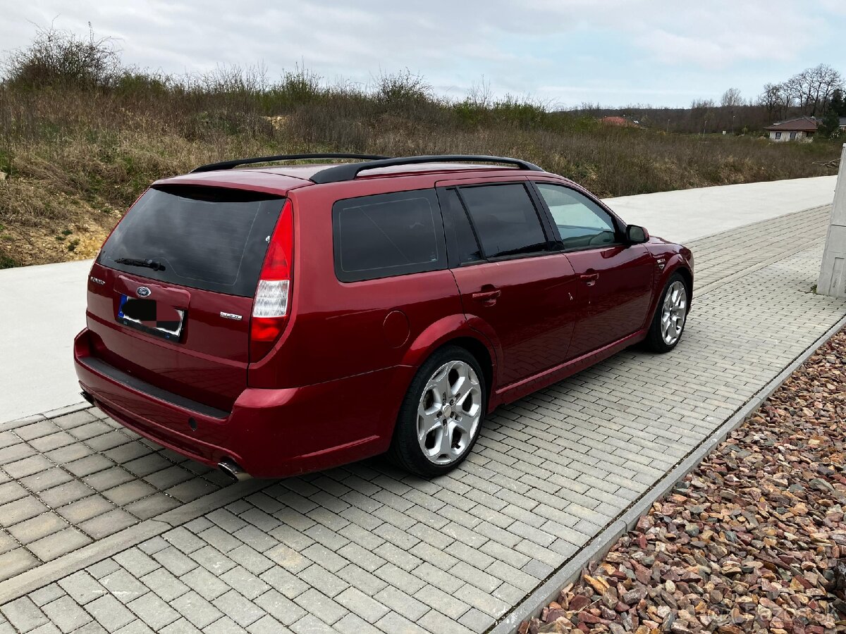 Ford Mondeo ST220 3.0 V6 166kw - 3