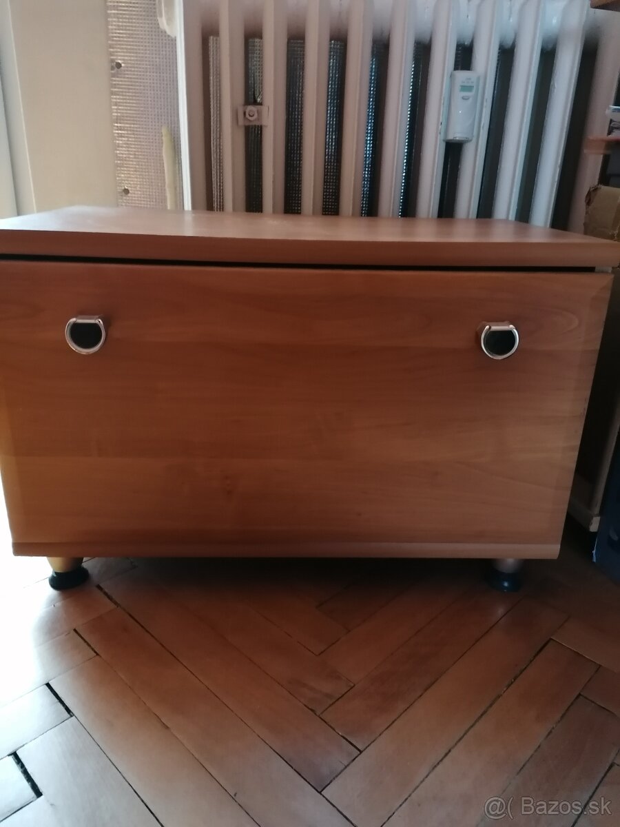 Nočný stolík-malá komoda - 3