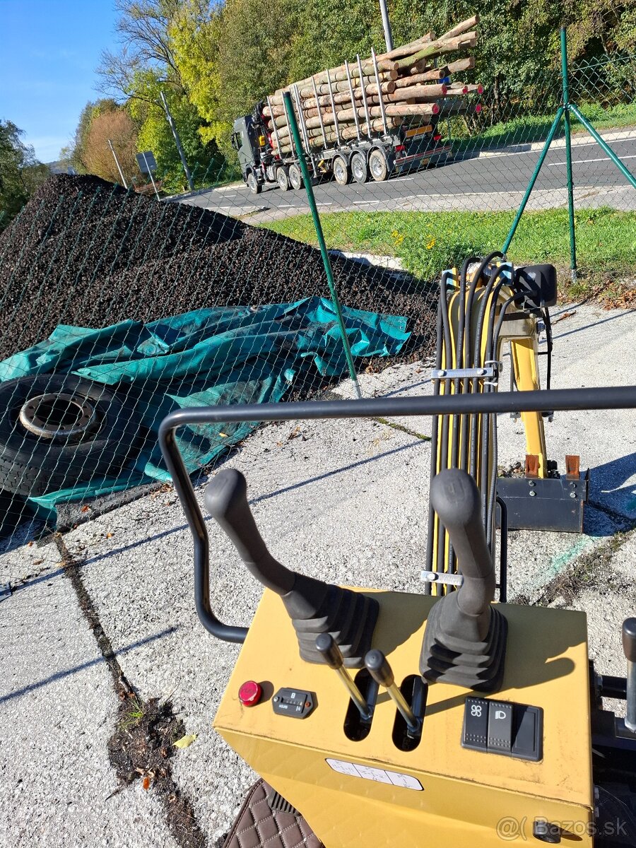 Predám minibager Tider tce10 nový - 3