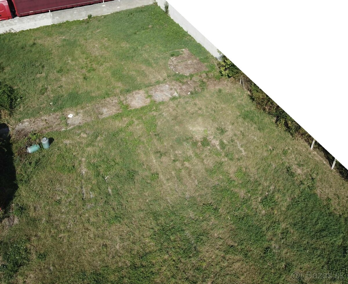STAVEBNÝ POZEMOK 3096M2 - 3