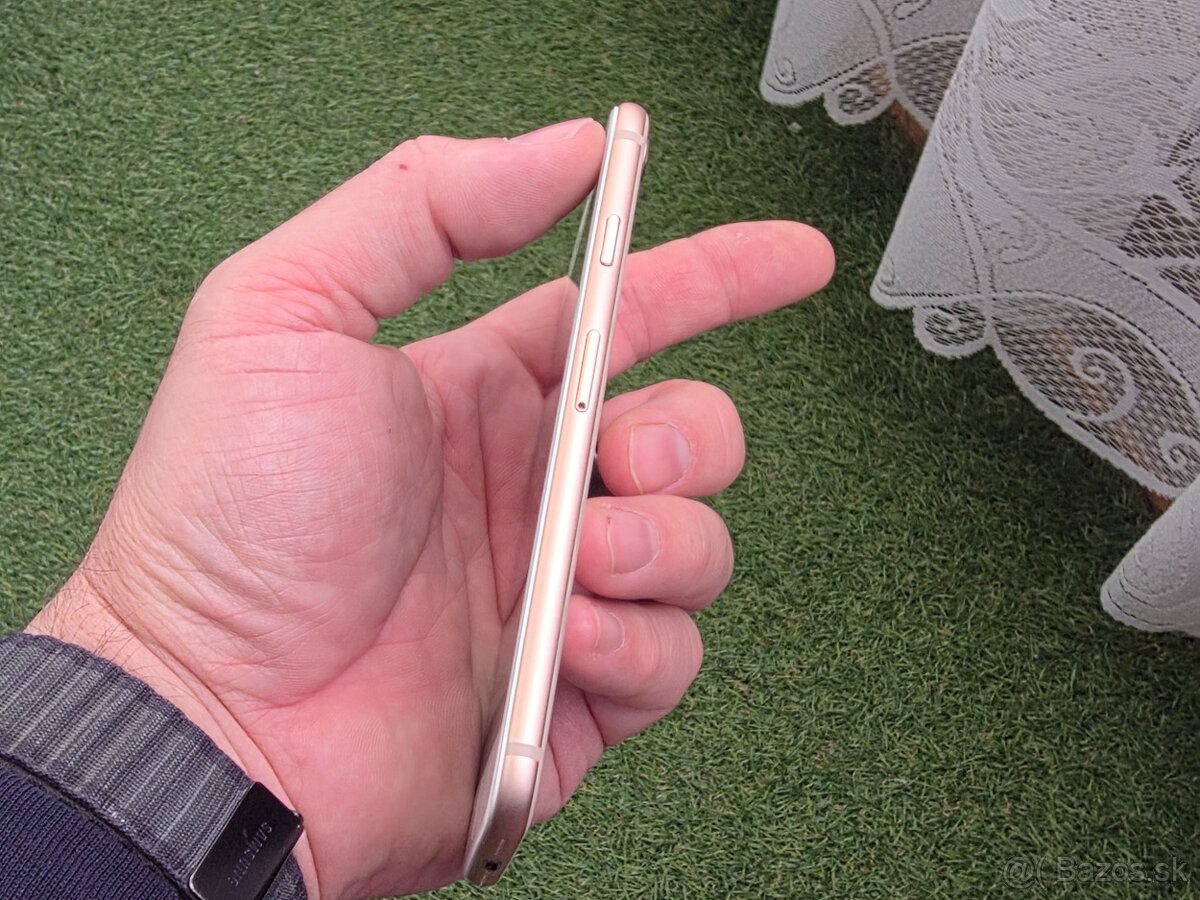 Iphone 8 64GB Gold - 3