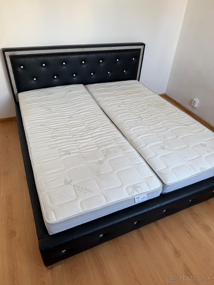 Manželská posteľ - 3