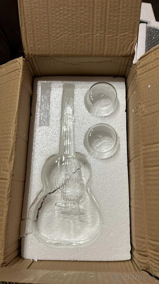Sklenená darčeková fľaša Gitara +podnos a 2 poháre - 3