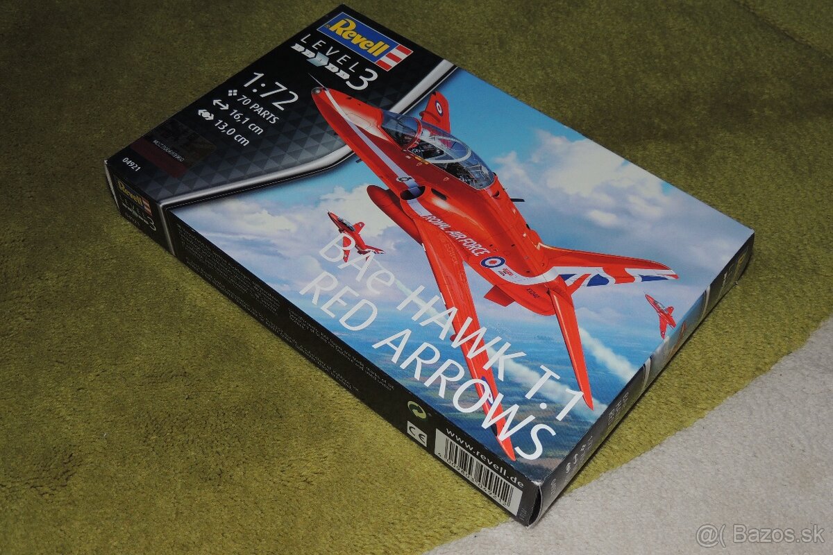 Revell 04921 BAe Hawk T.1 Red Arrows - 3