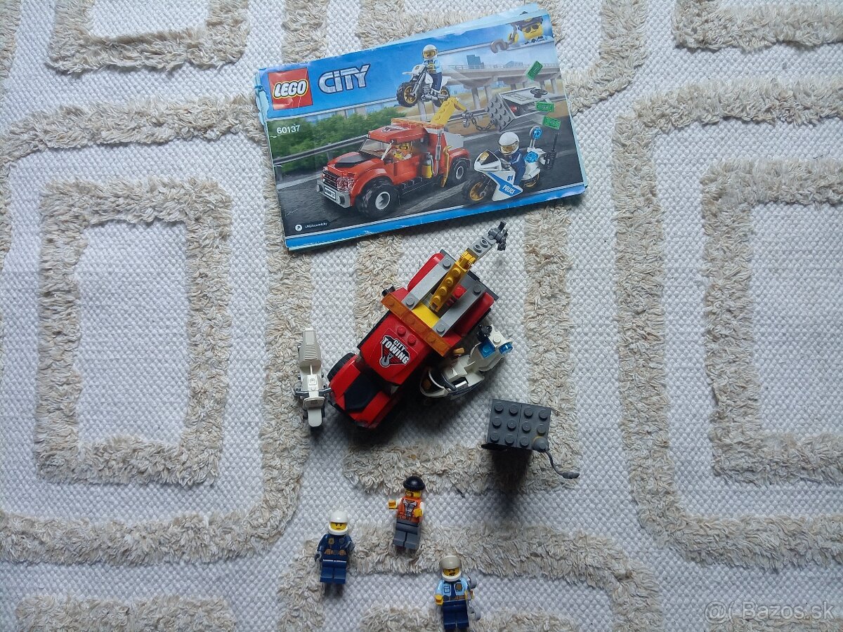 Lego City 60137 - 3