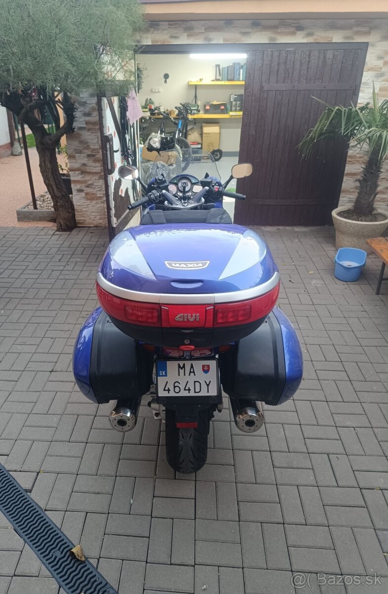 Yamaha FJR1300 - 3