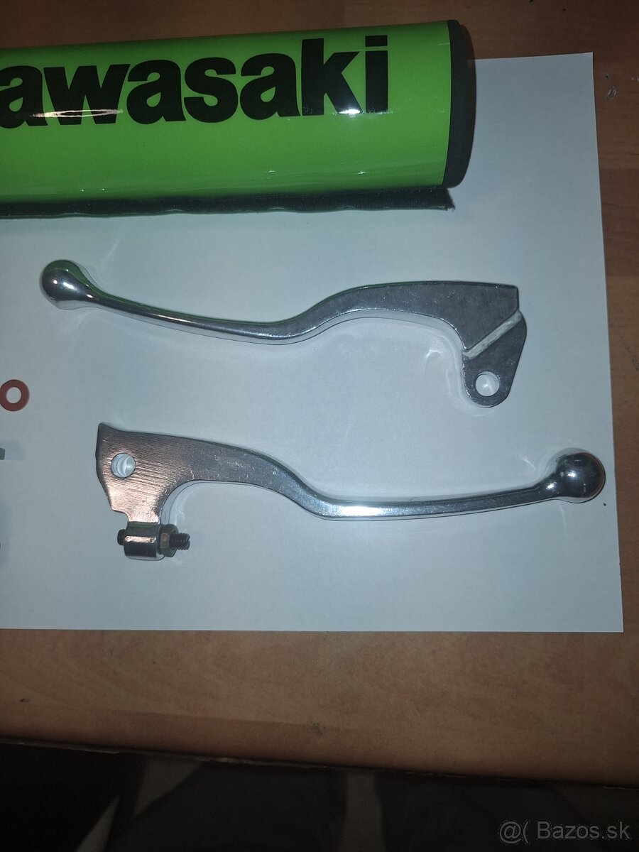 Uzáver nadrže Kawasaki - 3