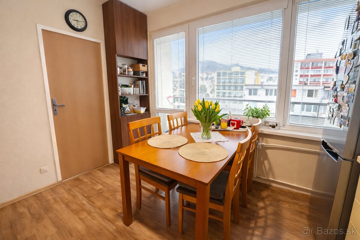 výnimočný 4 izbový byt Brezno - 3