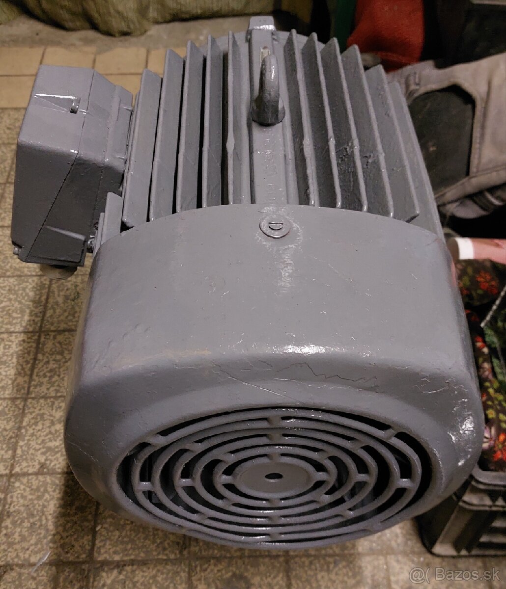 Motor 3kW 715ot/min - 3