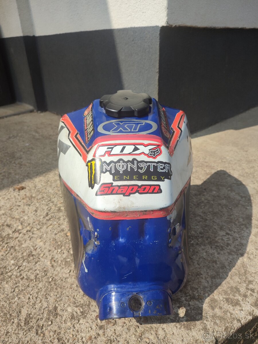 Nádrž Yamaha Xt600