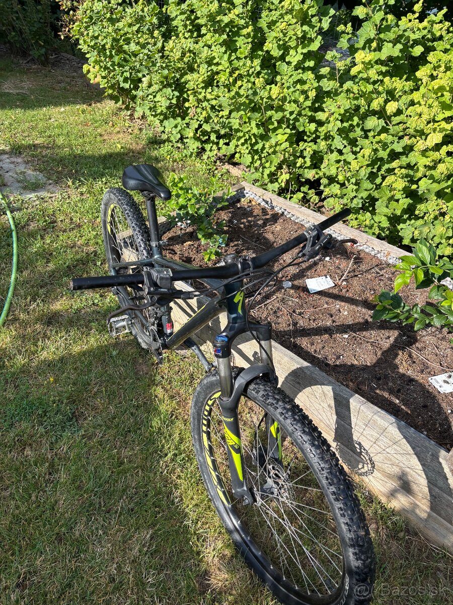 specialized pitch veľkosť M - 3