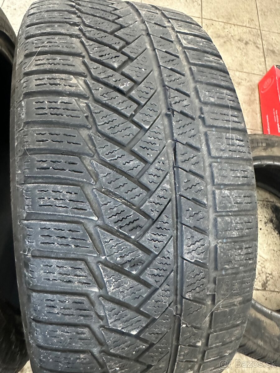235/45 r18 zimne - 3