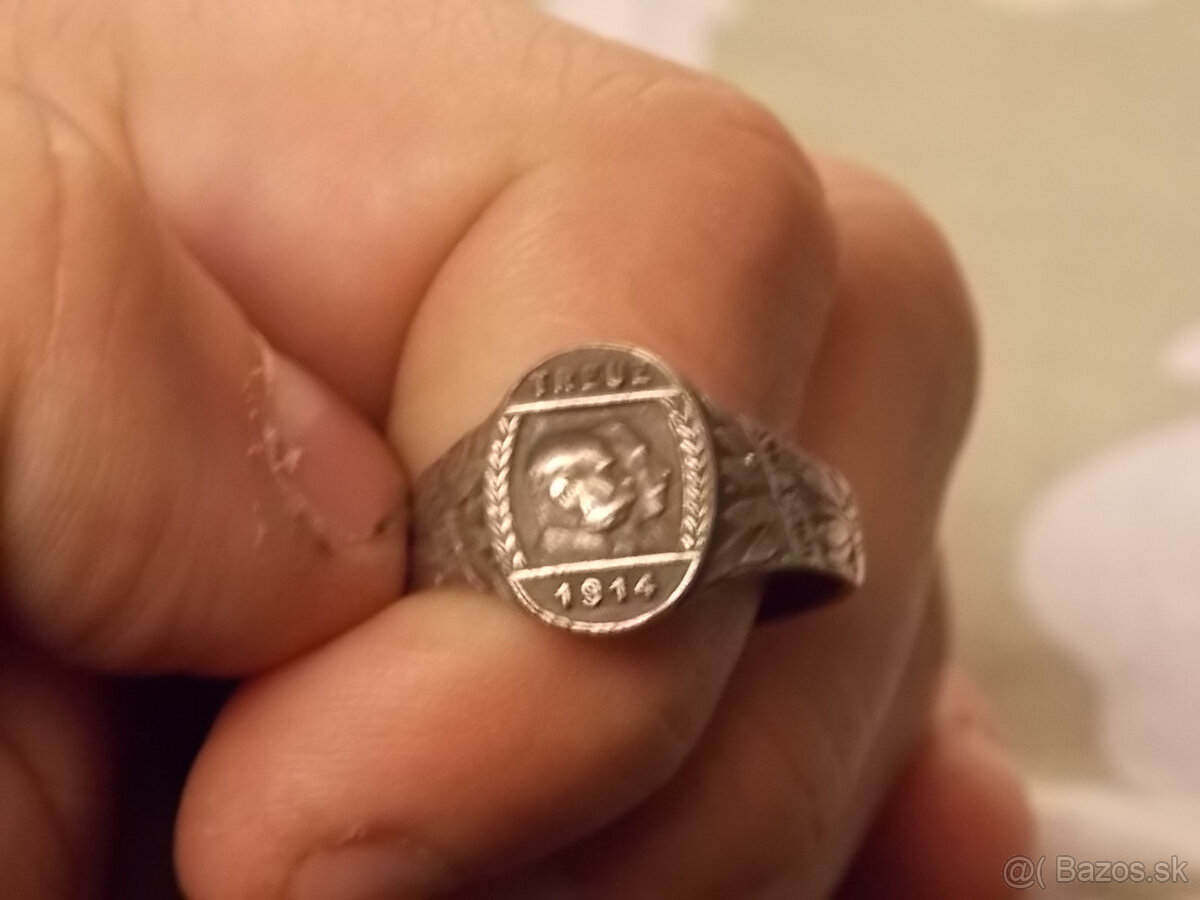 Ag dostojnicky prsten FJI - 3