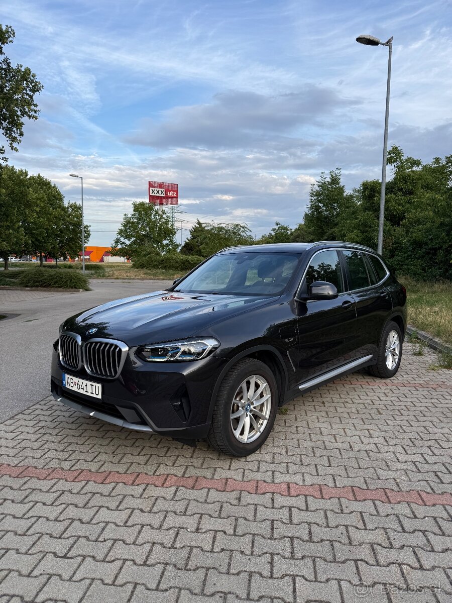BMW X3 30E PHEV XDRIVE Bohata výbava - 3