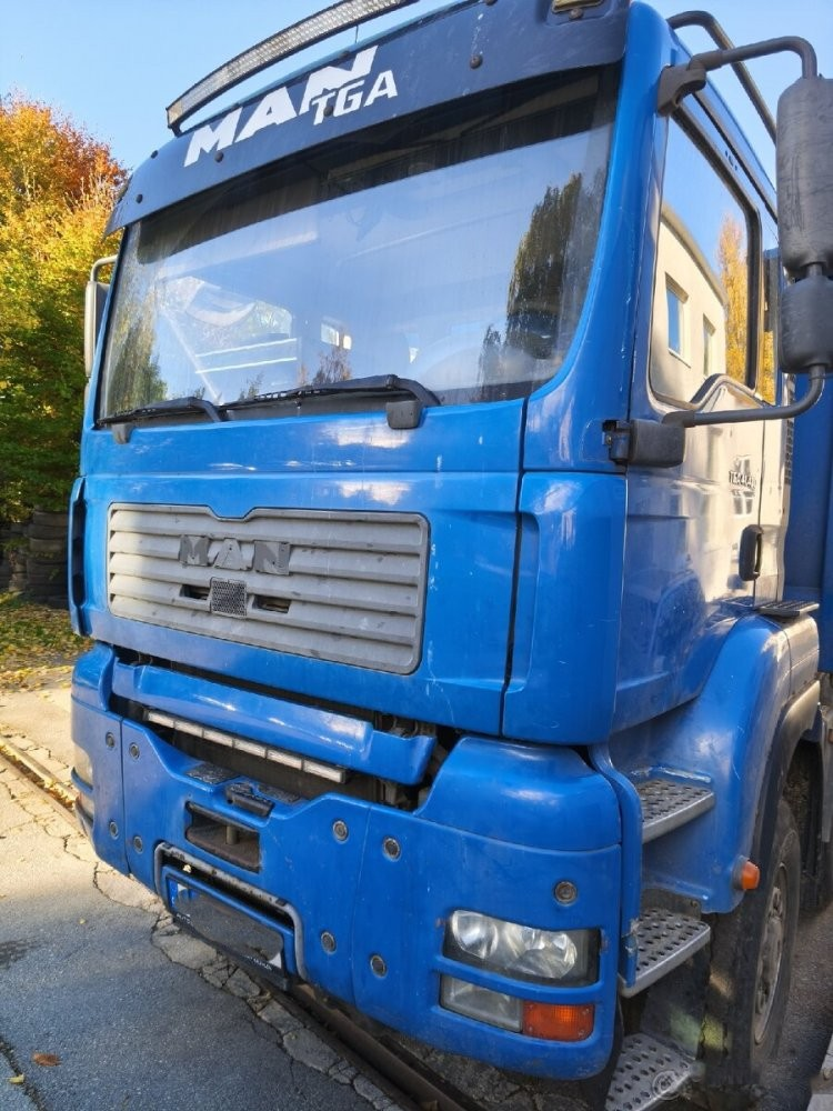 2006 sklápěč 8x6 bordmatik MAN TGA 41.480 zánovní pneu - 3