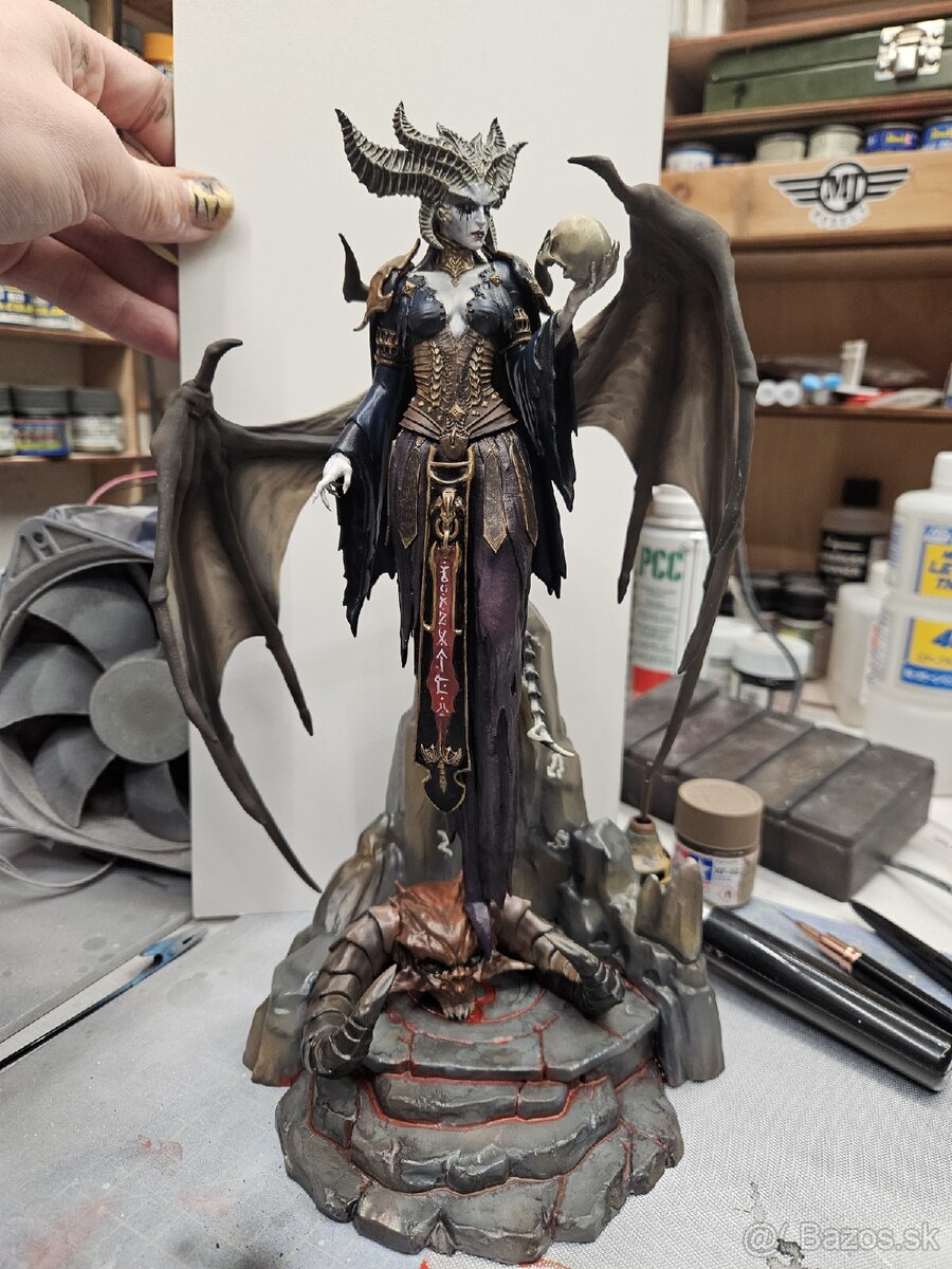 Figúrka Lilith 25cm, kit - 3