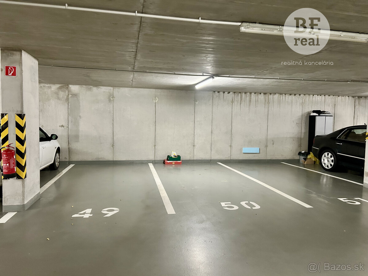 Na predaj parkovacie miesto v garáži v projekte Malé Krasňan - 3