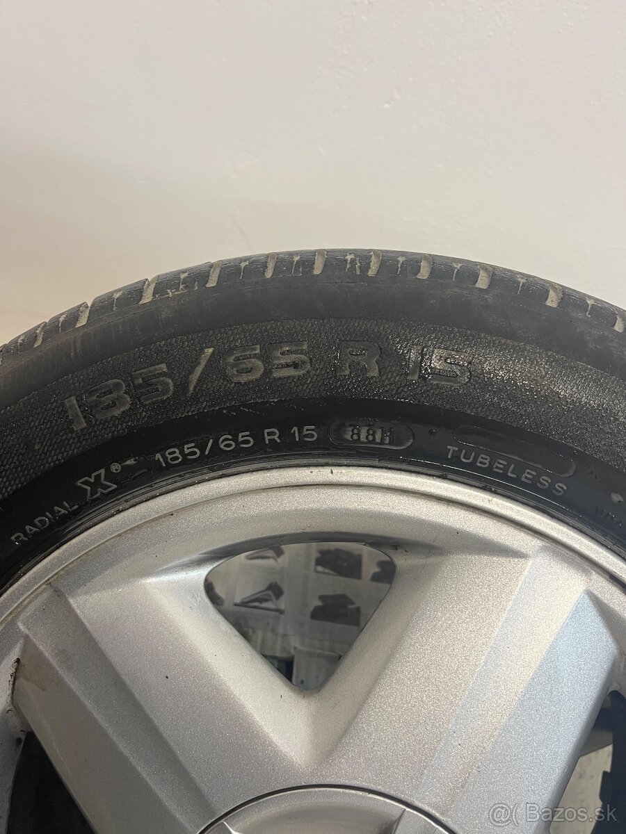 Elektróny Renault 15 - 3