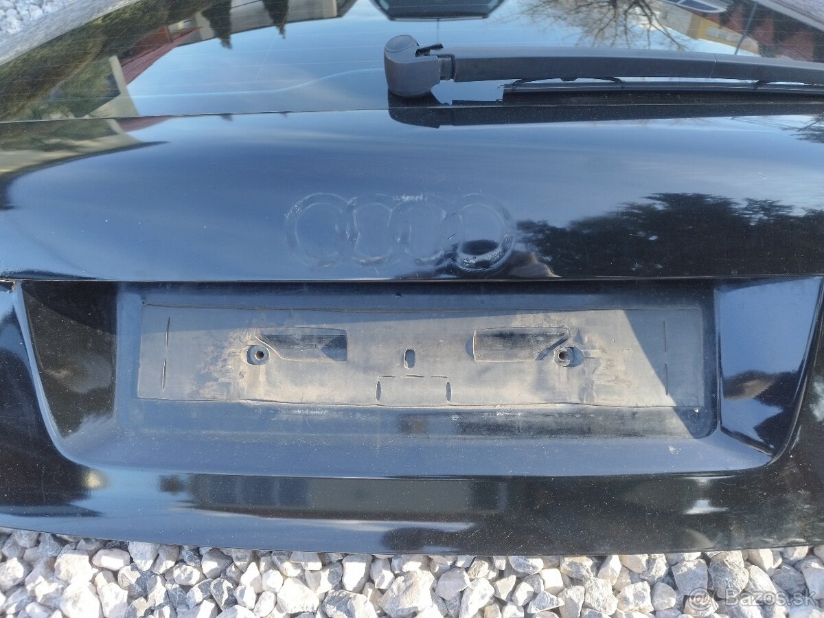 Kufrové dvere audi a3 8p - 3