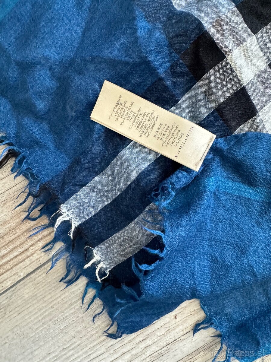 Burberry sál - 3