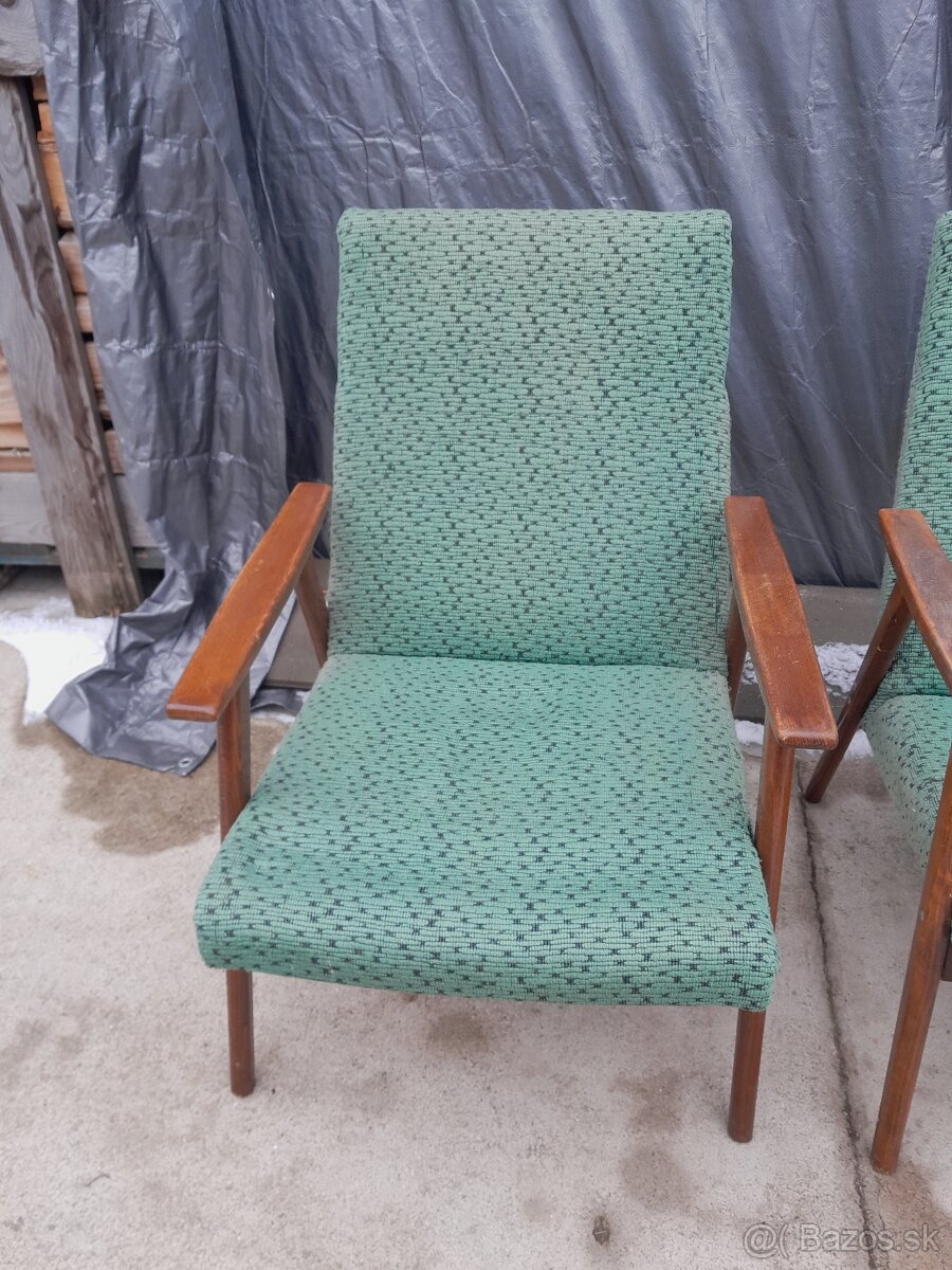 Predám kreslá cena spolu 100€ - 3