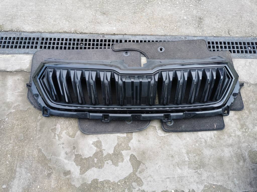 KAROQ LIFT MASKA AJ BLACK + ZADNE DRZIAKY+ VRCH - 3