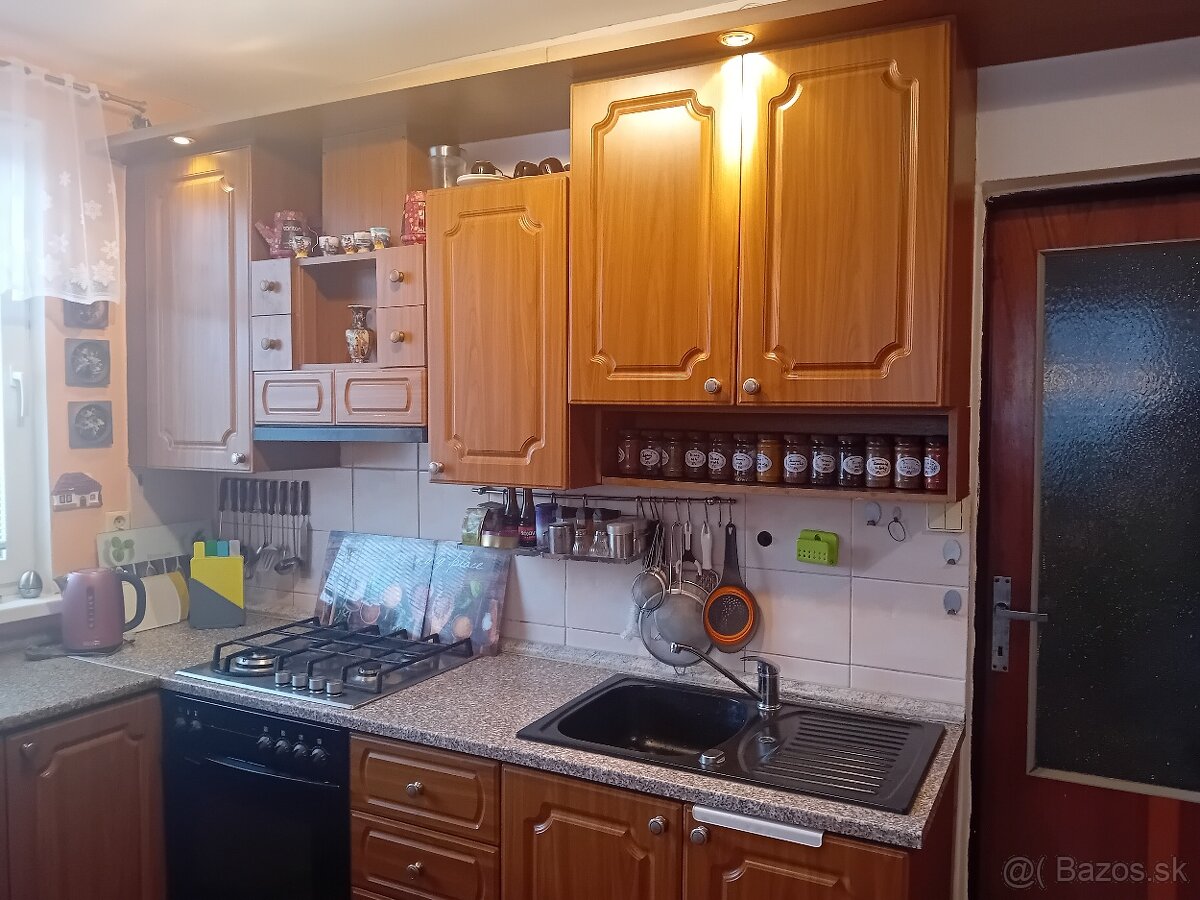 Kuchynská linka - 3