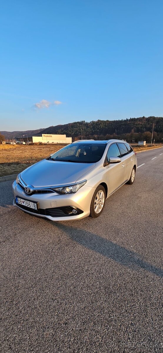 Toyota Auris (facelift model) - 3
