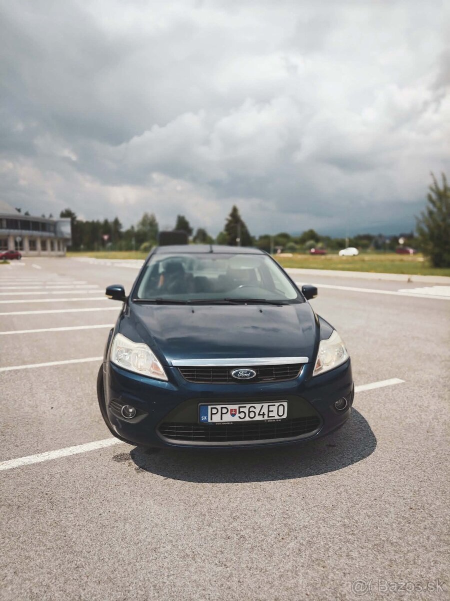 Ford Focus Sedan 1.6 74kW M5 - 3