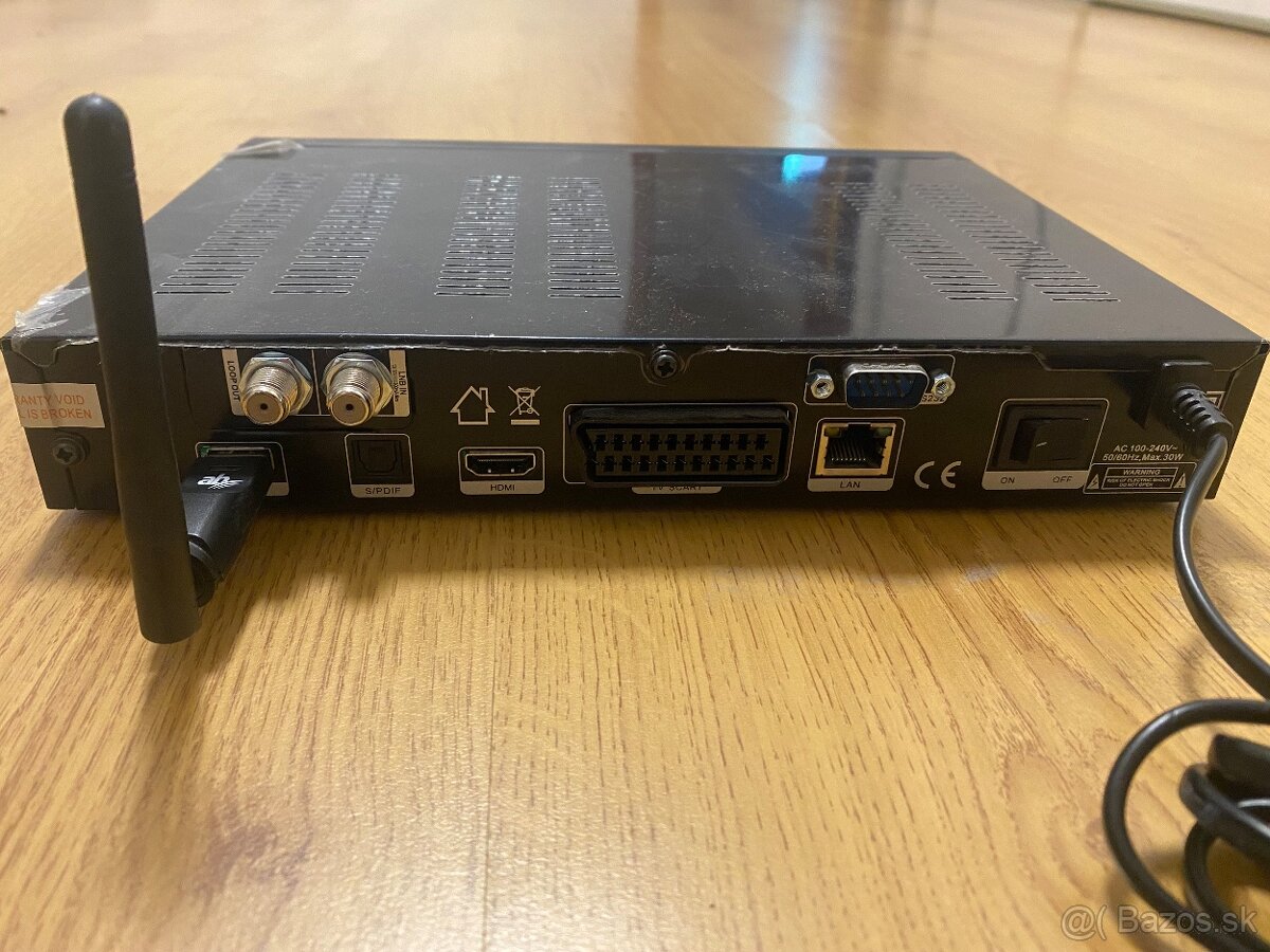 Digitálny satelitný prijímač ab Cryptobox 650HD. - 3
