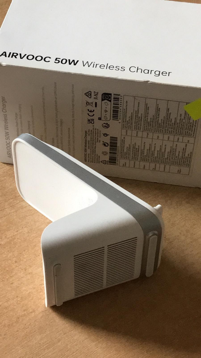 OPPO AirVOOC 50W Wireless Charger - 3