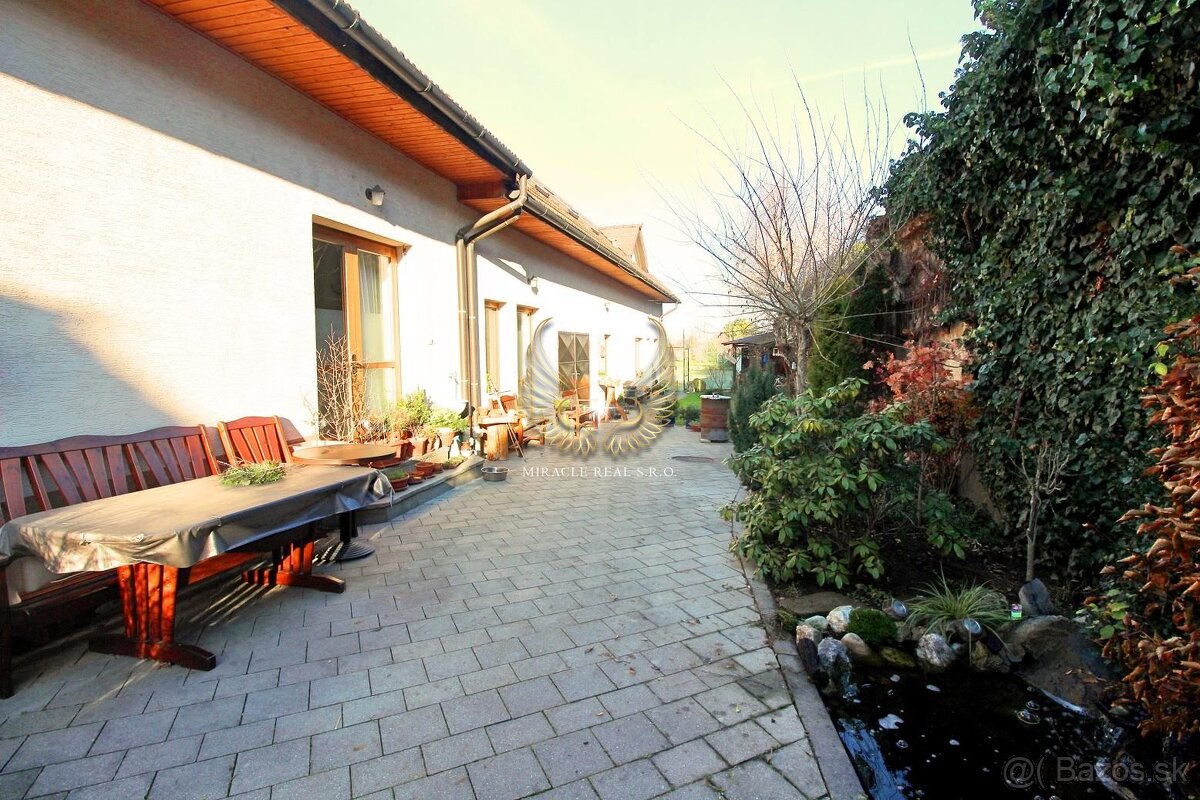 VÝNIMOČNÉ BÝVANIE V ZÁH. BYSTRICI – 2I MEZONET SO ZÁHRADOU A – foto 3