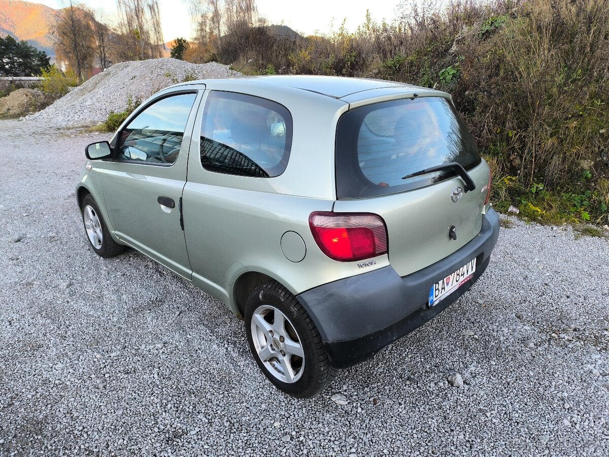 Toyota Yaris - 3
