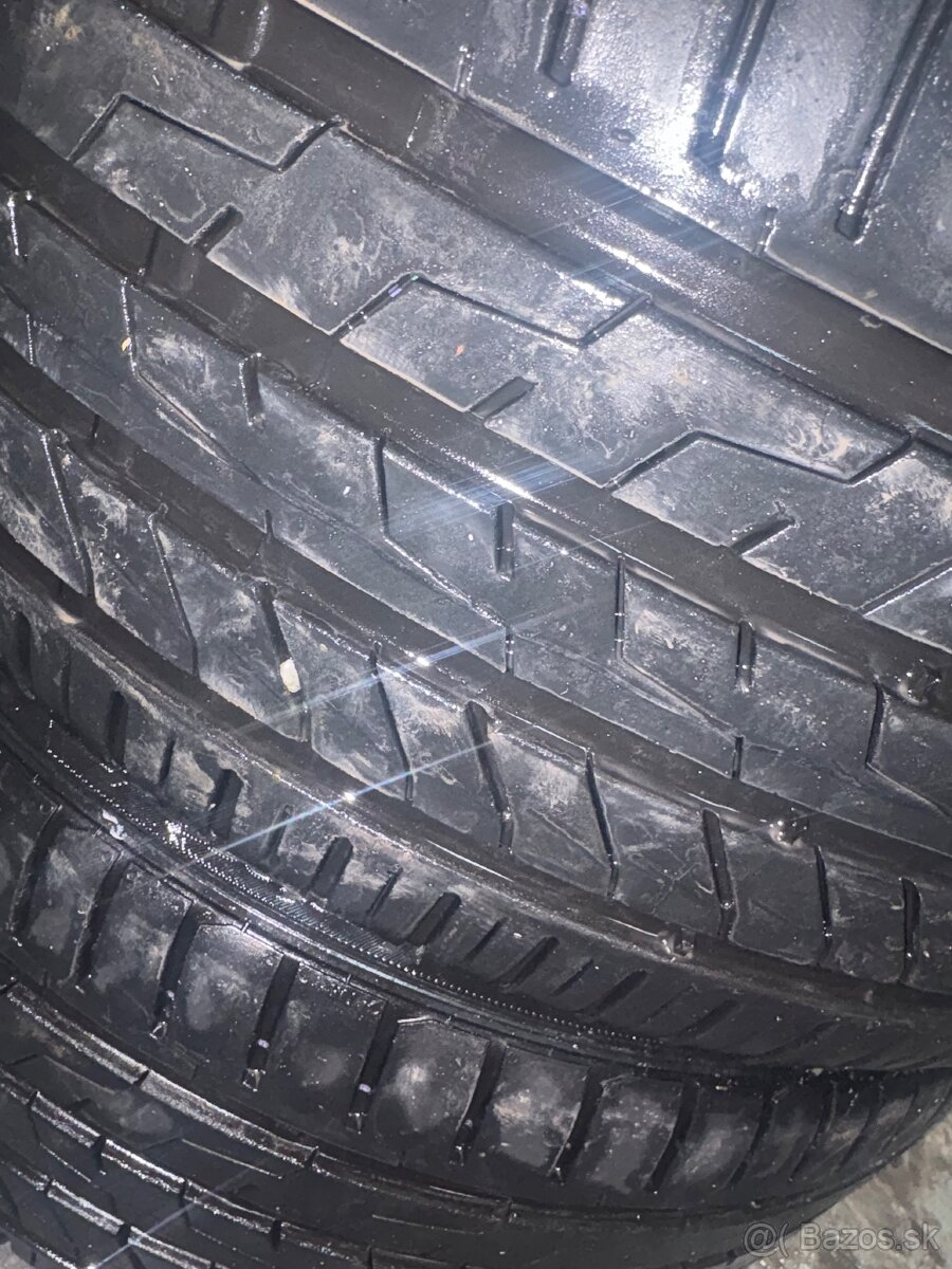 Letné gumi 255/35 R20 - 3