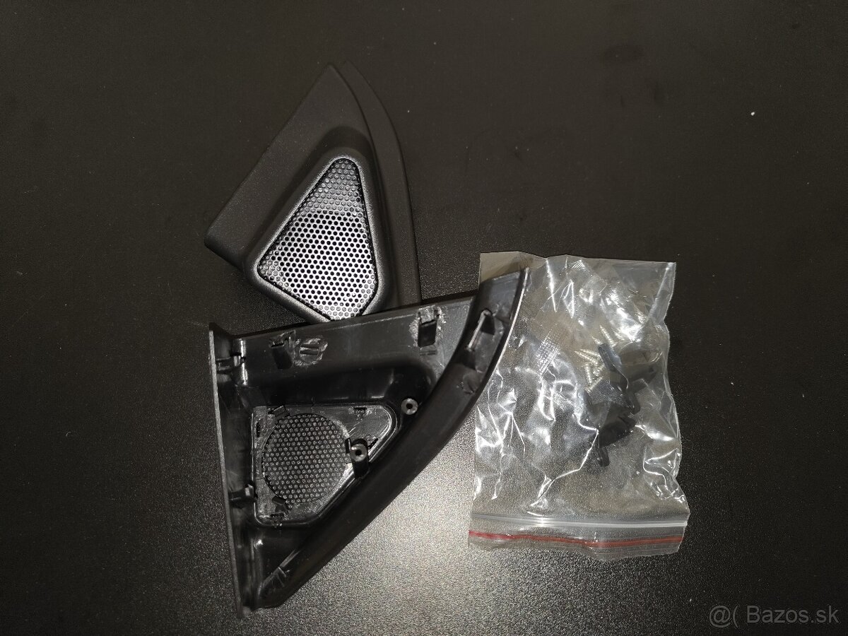 Interiérové kryty tweeterov pre Toyota Corolla E180 (2013–20 - 3