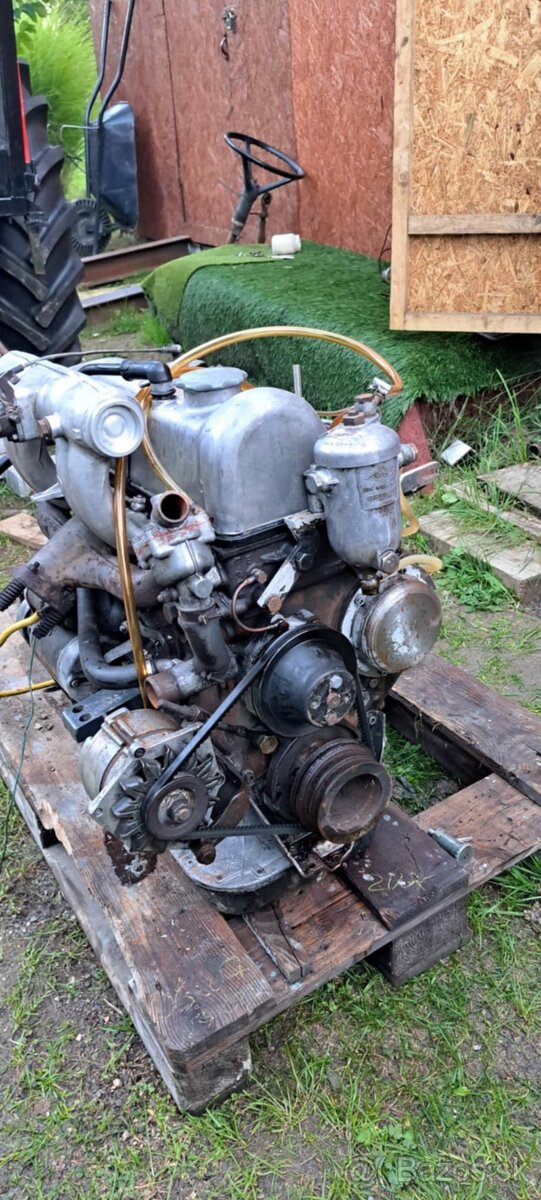Predám motor Mercedes piano 2,2 - 3