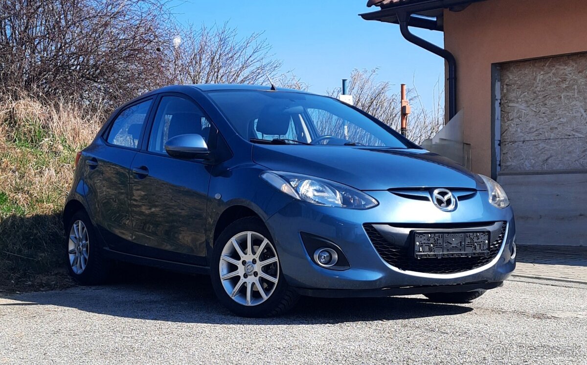 Predám Mazda 2 1.5 MZR TE A/T - 3