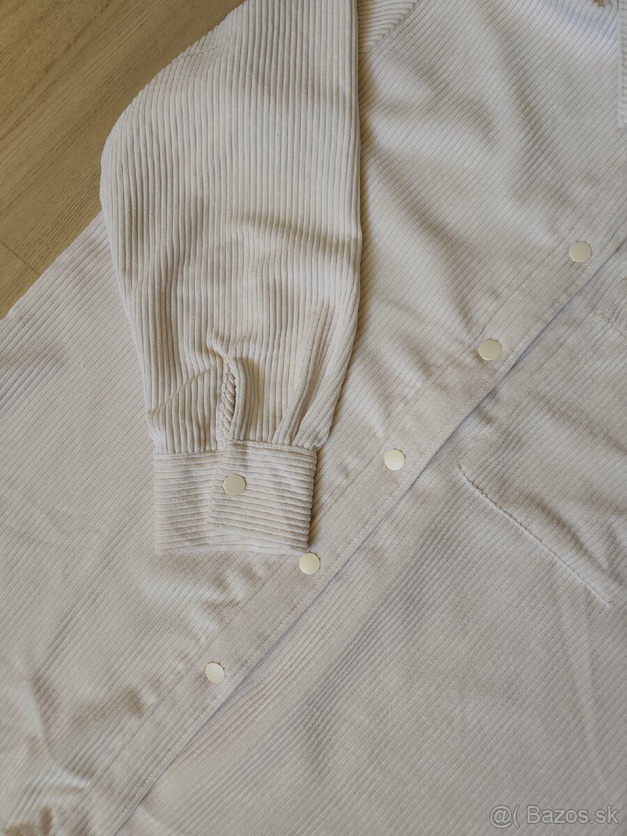 Menčestrova košeľa - 3