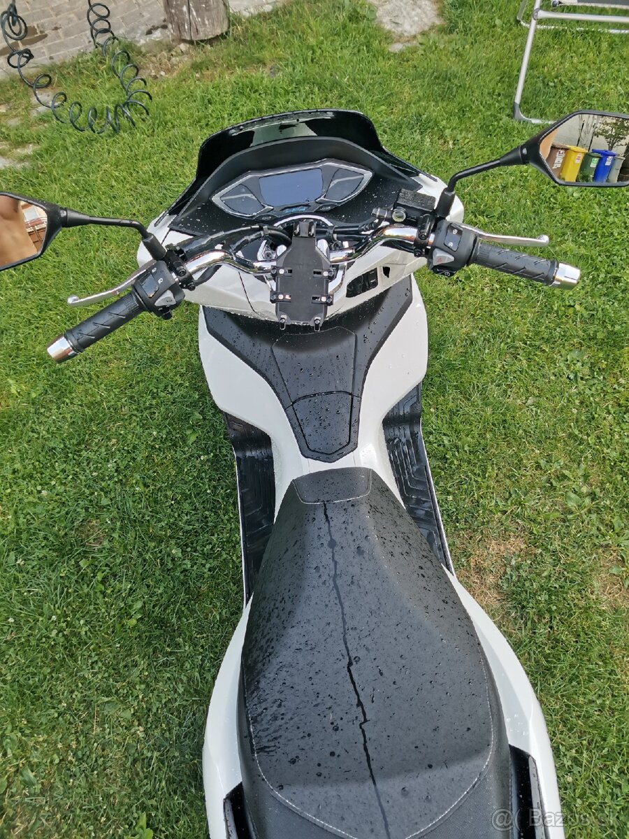 Honda pcx 125, rok 2024 - 3